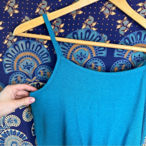 🦋5/20$🦋 teal ribbed romper - Picture 7 of 8